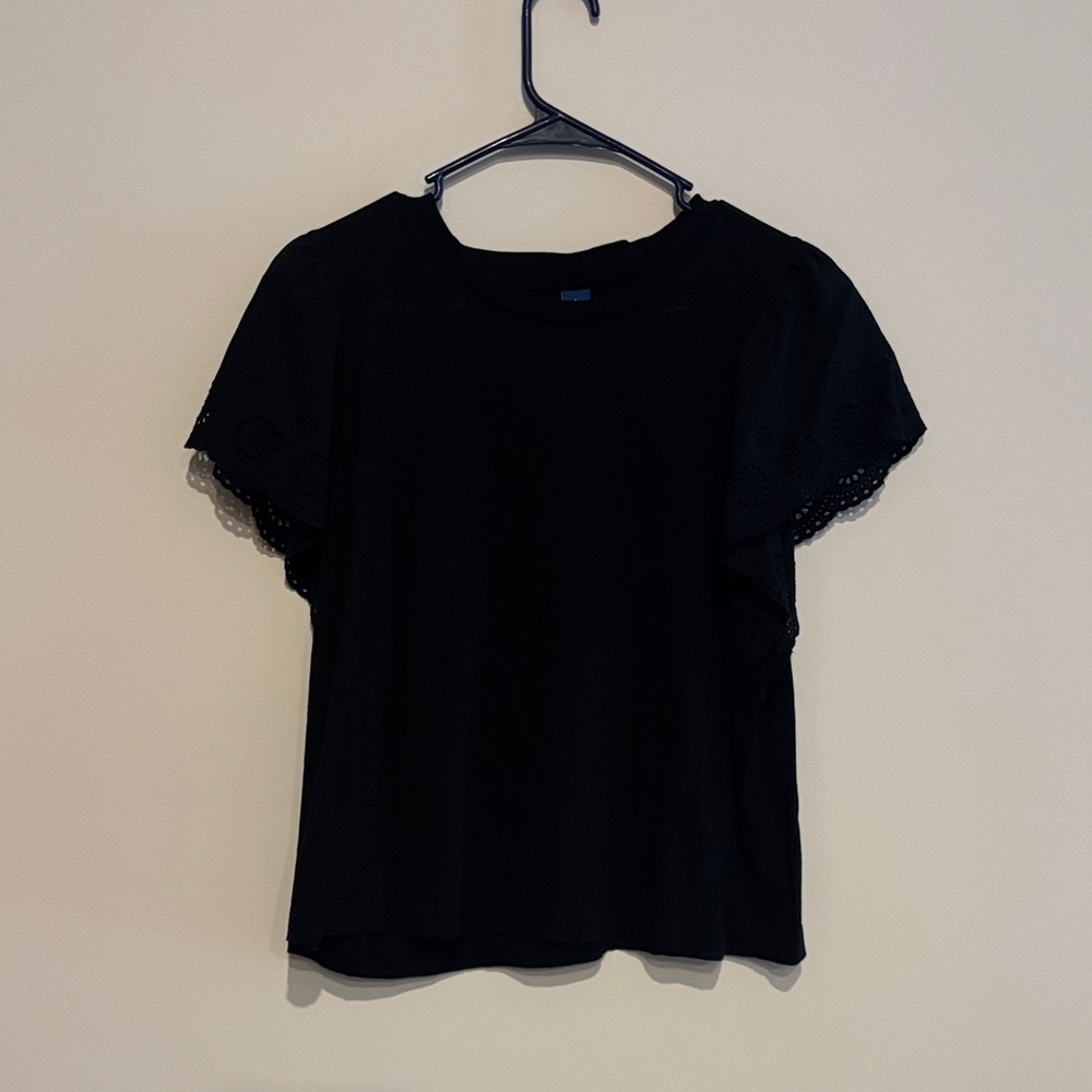 Old Navy Black Eyelet Sleeve Tee